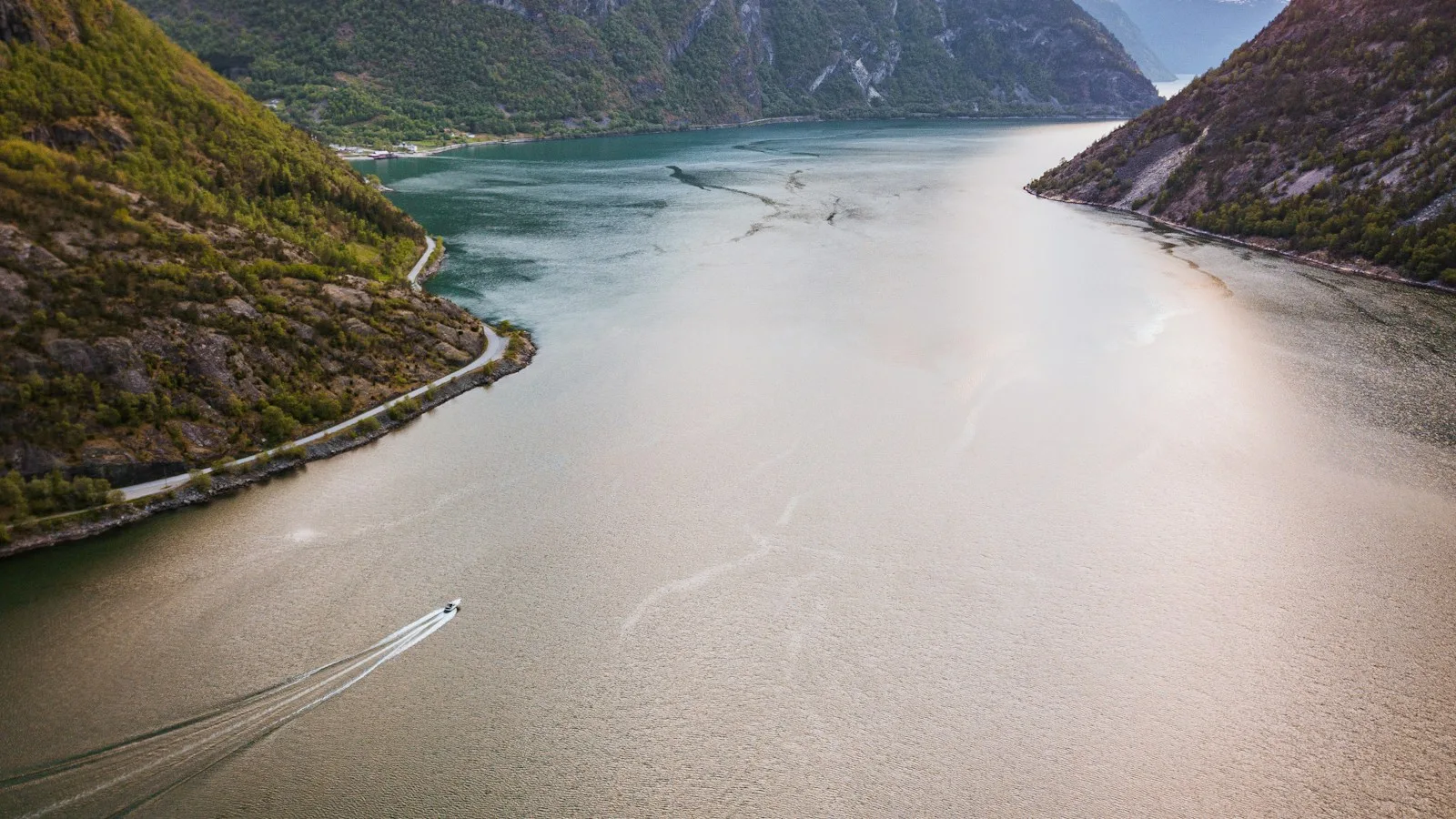Jour 4 : le Nærøyfjord en bateau, puis bus jusqu'à Voss